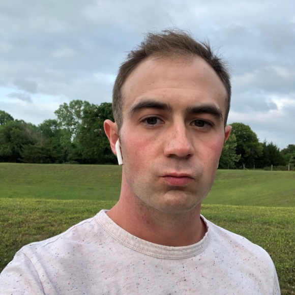 Meet your Posher, Ian - Picture 1 of 1